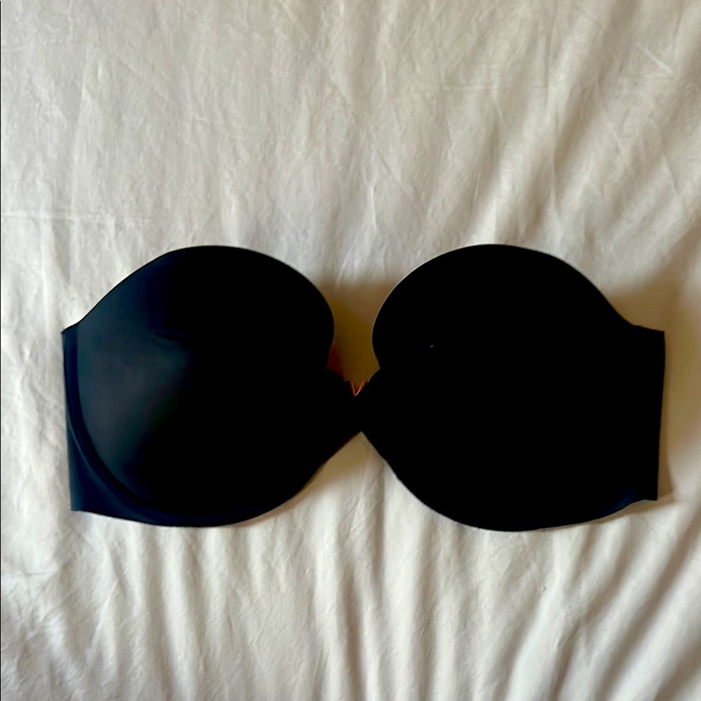 Victoria secret strapless bra size 34DD black gently used